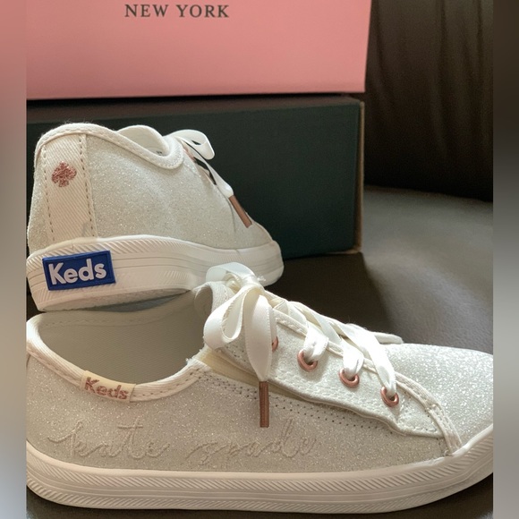 Keds x Kate Spade Kickstart Script Glitter Sneaker in Ivory - Picture 6 of 7